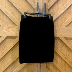 LOFT Women’s Black Pencil Skirt